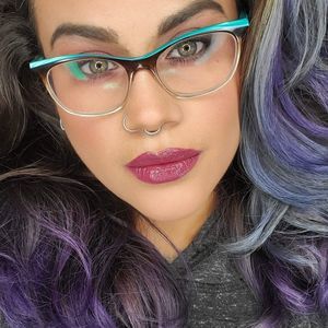 Meet your Posher, Joann